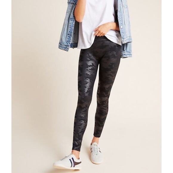NWT Spanx Faux Leather Camo Leggings - Picture 1 of 7
